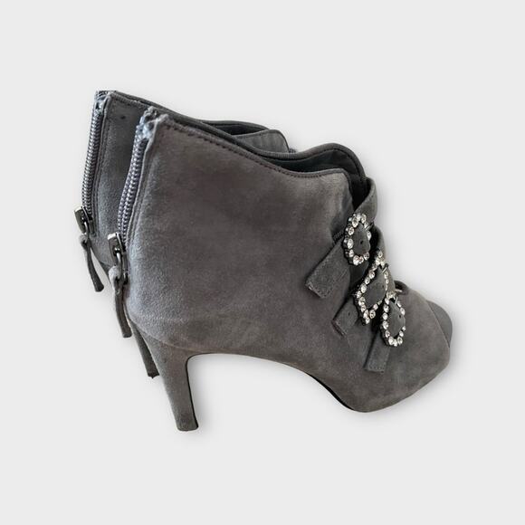 White House Black Market Peep Toe Gray Suede Buckle Booties Heel Sandal Size 6.5 - Picture 4 of 13
